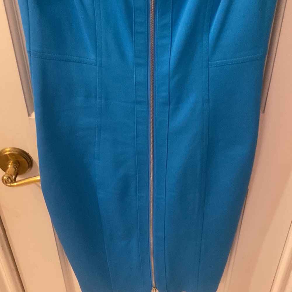 Cache Dress - Picture 3 of 12